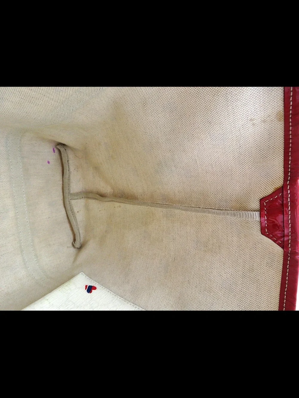 Gucci Cream Tote with Red Heart Motif